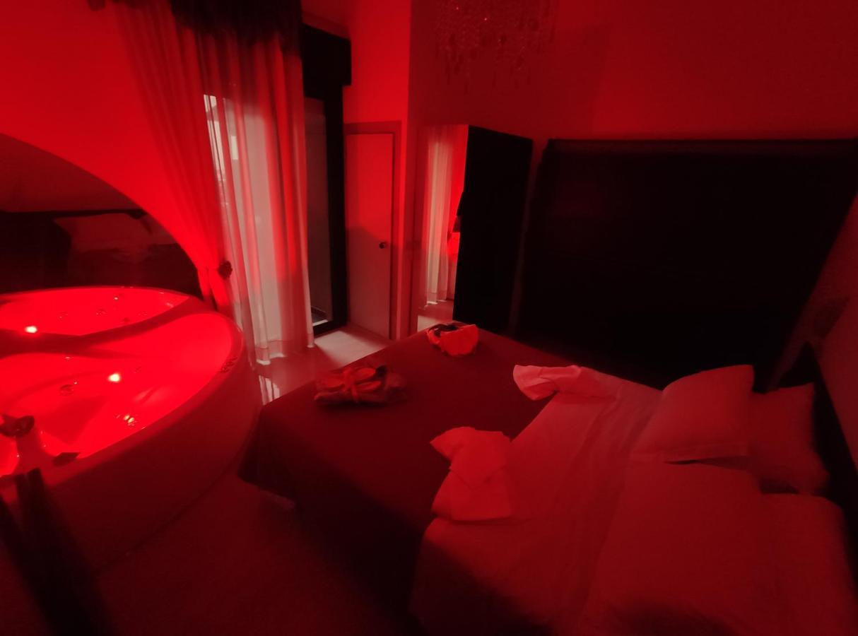 רימיני Hotel Memory מראה חיצוני תמונה